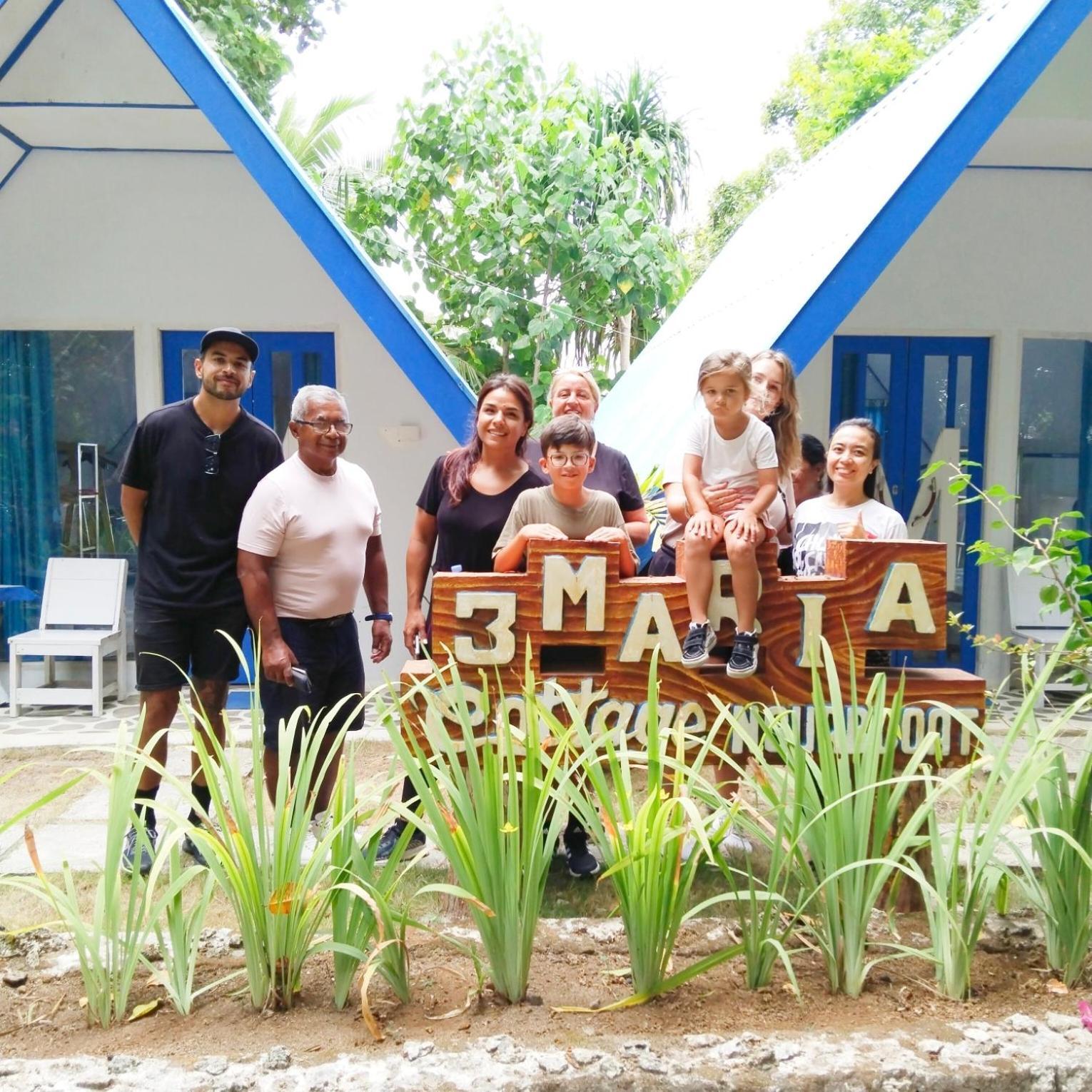 Ngurbloat Tria Maria Cottage חדר תמונה
